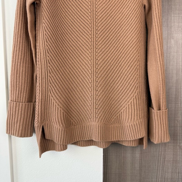Vince Camel Directional Ribbed Wool Cashmere Sweater - Picture 5 of 11